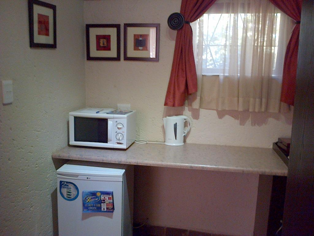 Jubilee Lodge Guest House Йоханнесбург Номер фото