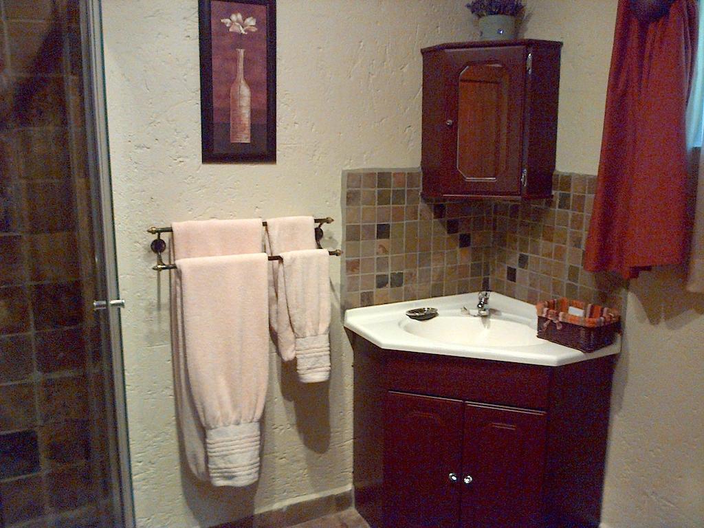 Jubilee Lodge Guest House Йоханнесбург Номер фото
